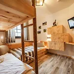 Garden B1 度假居 *